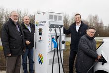Regionaler Energieversorger errichtet erste Schnelladesäule im südlichen Landkreis Osnabrück